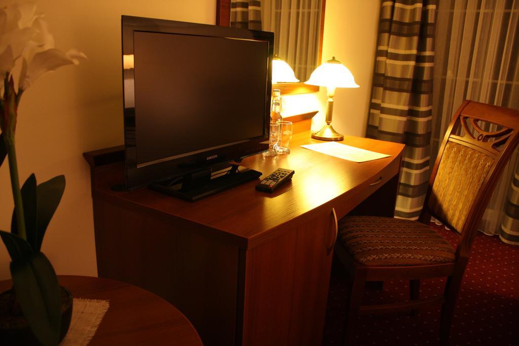 Hotel Dworek nad Stawem Wodzisław Śląski Pokój zdjęcie